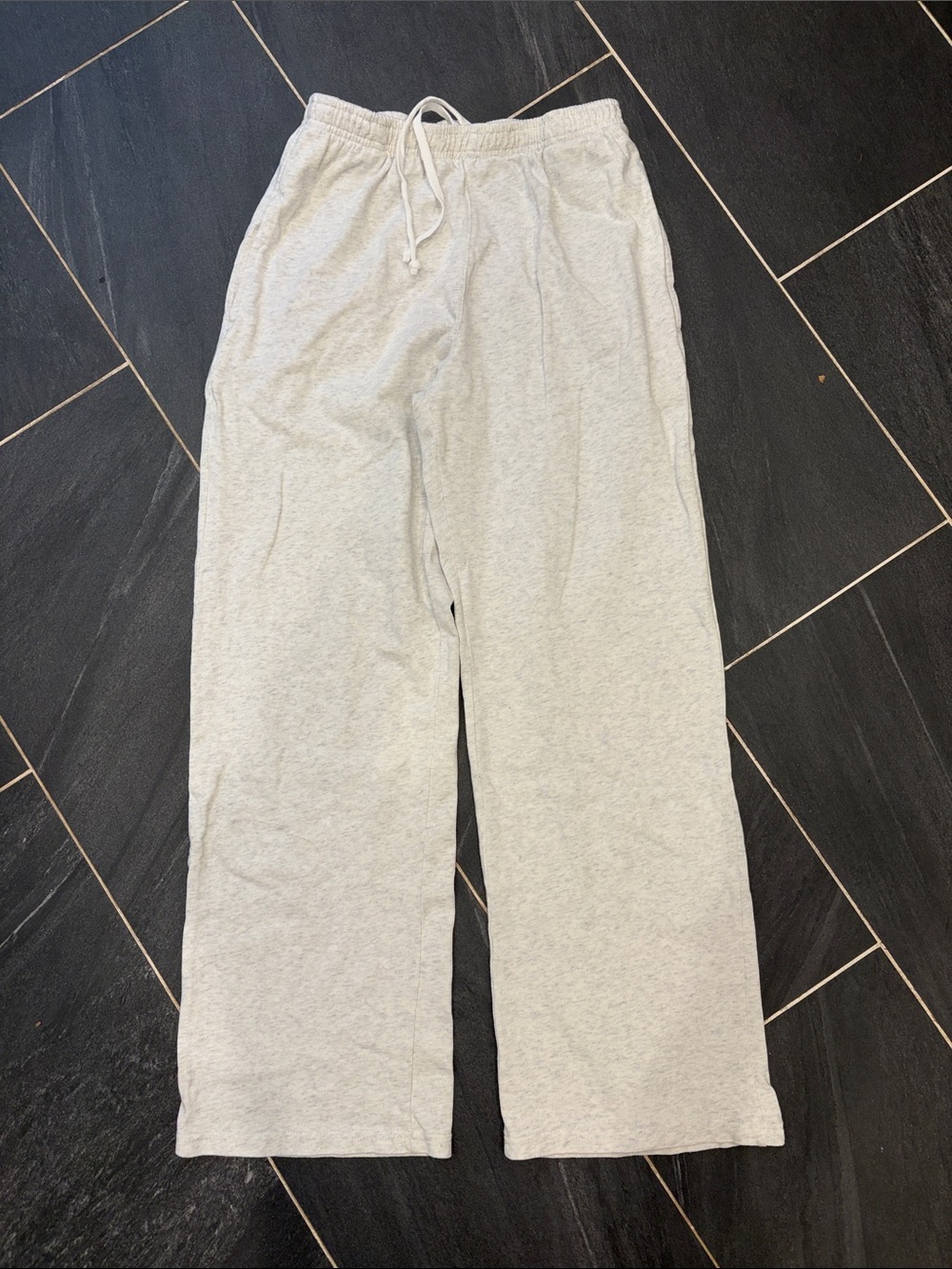 Brandy Melville Heather Light Gray Wide-Leg sweatpants